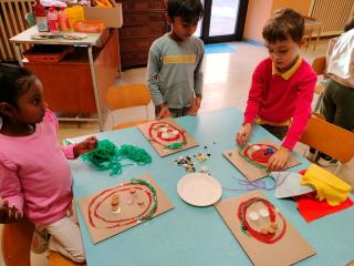 Mi presento: chi sta posando per l’artista