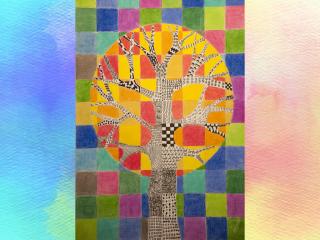 Albero in un paesaggio di colori caldi e freddi