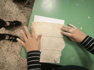 Laboratorio in classe: il papiro egizio