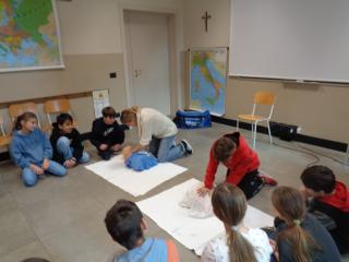 “Un battito di maniI”