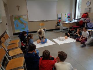 “Un battito di maniI”