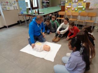 “Un battito di maniI”