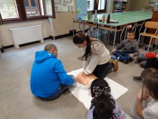 “Un battito di maniI”