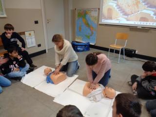 “Un battito di maniI”