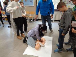 “Un battito di maniI”